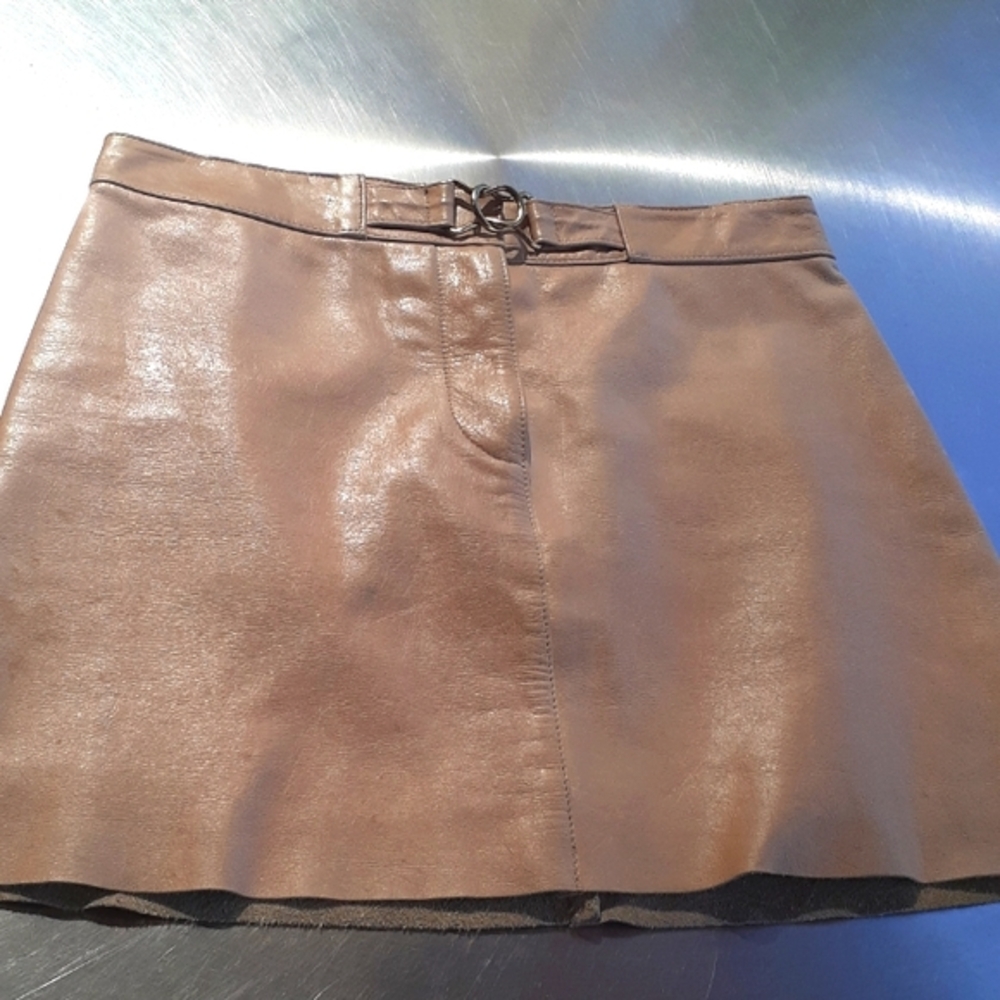 William B leather Mini skirt size 0 ? Camel Tan Mini Biker skirt
